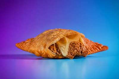 Anúncio gastronômico — pastel de feira